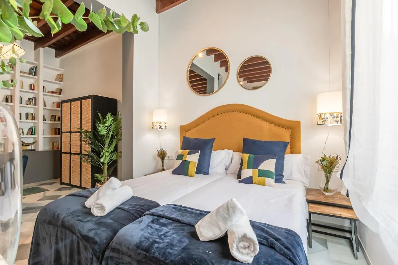 San Lorenzo Collection Homes - Space Maison Apartments Севилья